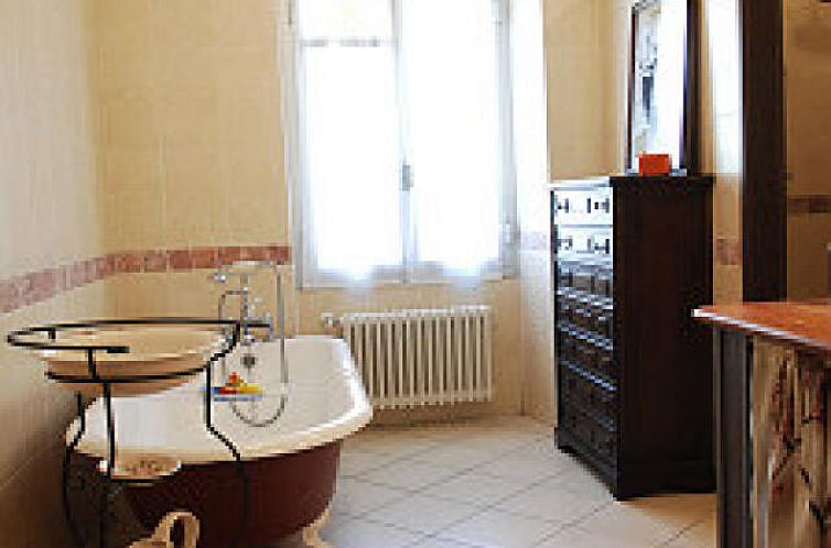 Vrijstaande woning in Imperia