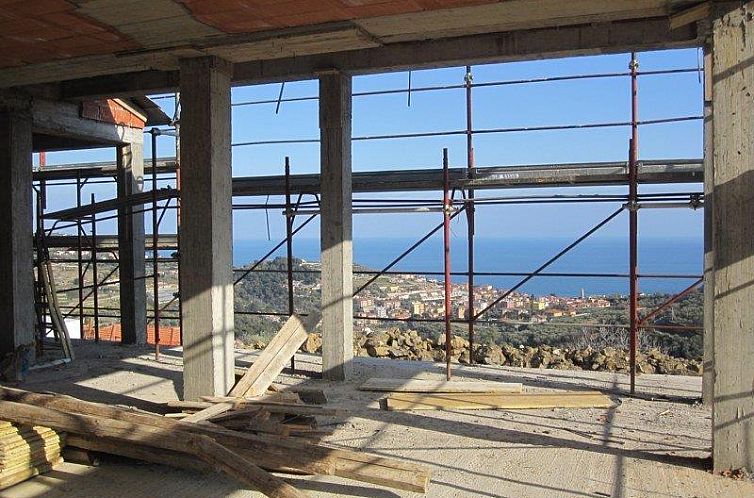 Vrijstaande woning in Imperia