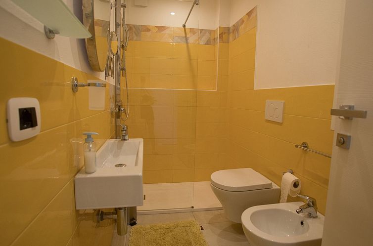 Appartement Wohnung mit schönem Blick auf den Golf von Dian