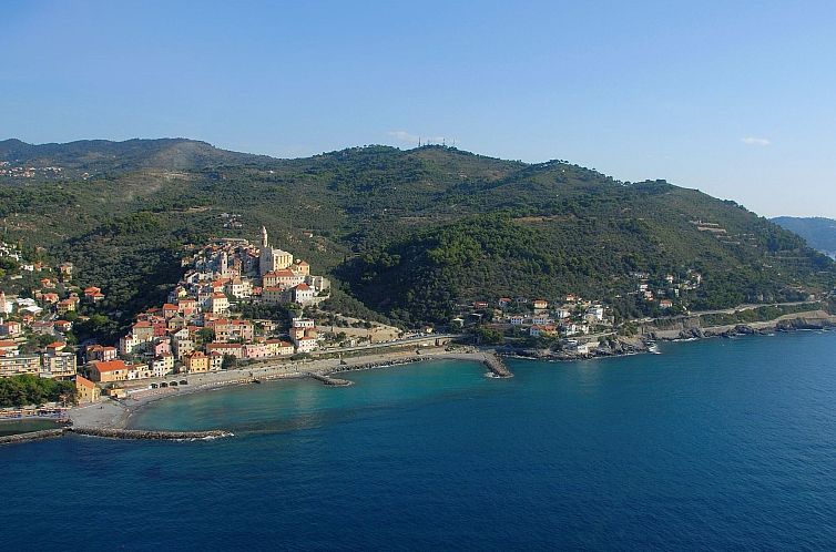 Appartement Komfortable Ferienwohnung in Cervo mit Garten