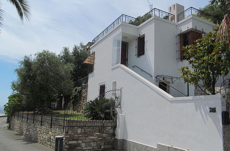 Appartement Komfortable Ferienwohnung in Cervo mit Garten