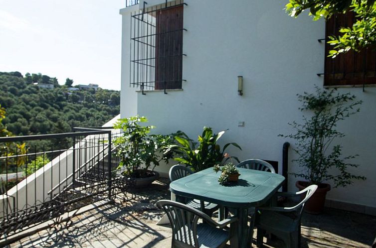 Appartement Komfortable Ferienwohnung in Cervo mit Garten