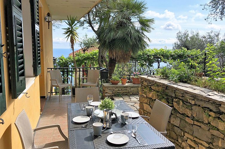 Appartement Wohnung in Pieve Ligure mit Terrasse