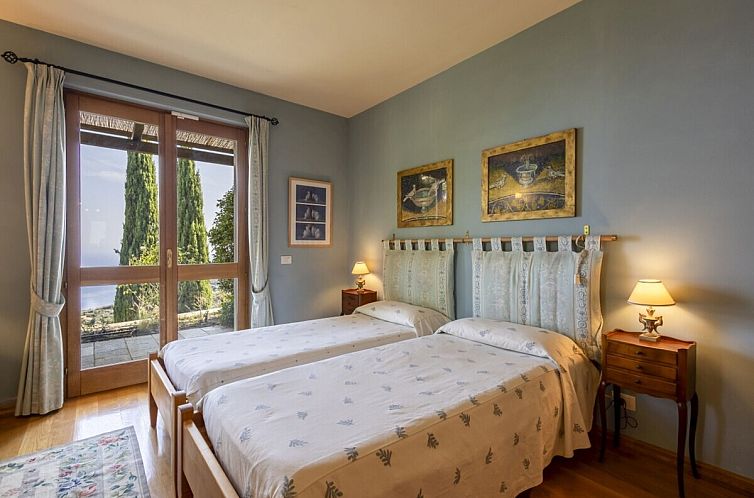 Vrijstaande woning in Cipressa