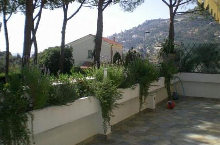 Vrijstaande woning in Latte di Ventimiglia
