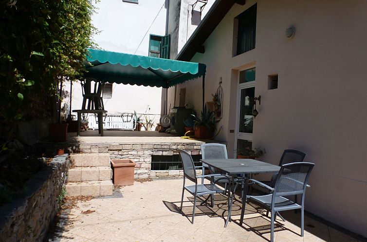 Geschakelde woning in Pigna