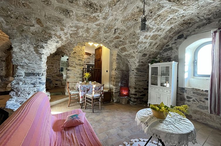 Guest house 09025701 - Apartment Liguria - Appartement Il Mulino (VLO207)