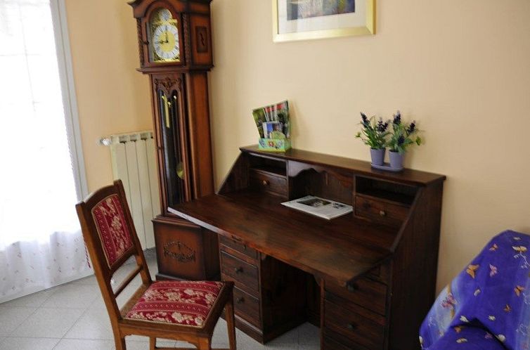 Vakantiehuis Villa in Borgomaro mit privatem Parkplatz