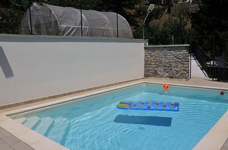 Vakantiehuis Villa in Borgomaro mit privatem Parkplatz
