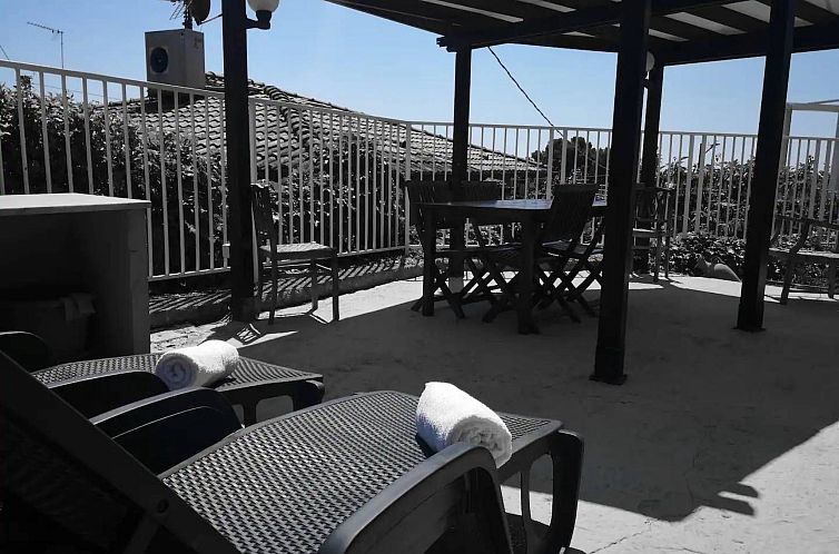 Appartement Wohnung mit Garten, wenige Minuten vom Meer entf