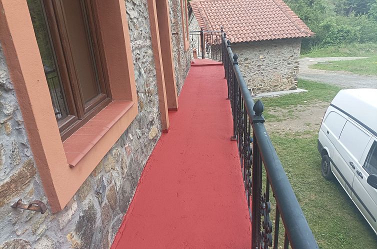 Vakantiehuis Giusvalla Deluxe Forest 3 Etagen Villa