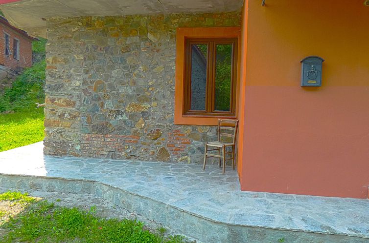 Vakantiehuis Giusvalla Deluxe Forest 3 Etagen Villa