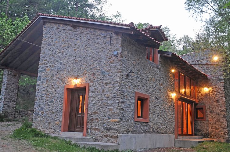 Unterkunft 09030606 - Ferienhaus Ligurien - Vakantiehuis Relax Giusvalla River Villa 2 Etagen mit Terras