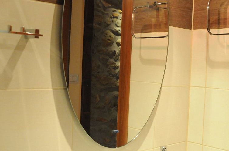 Vakantiehuis Relax Giusvalla River Villa 2 Etagen mit Terras