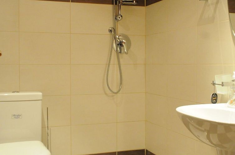 Vakantiehuis Relax Giusvalla River Villa 2 Etagen mit Terras