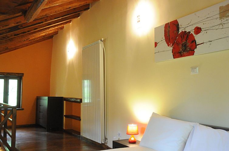 Vakantiehuis Relax Giusvalla River Villa 2 Etagen mit Terras