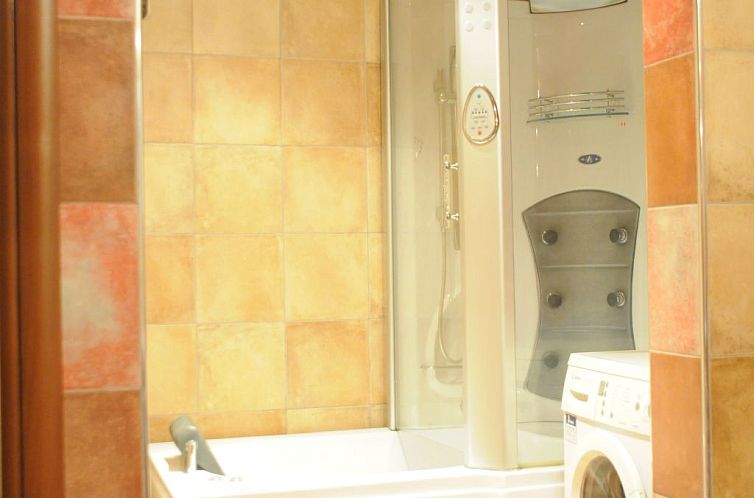 Vakantiehuis Relax Giusvalla River Villa 2 Etagen mit Terras