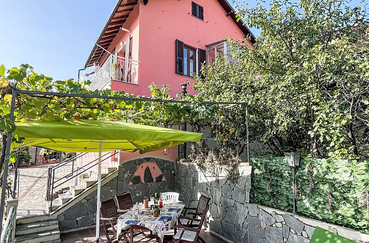 Guest house 0903113 - Apartment Liguria - Appartement Giuliano