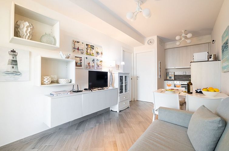 Appartement Perla Abernathy - Haus mit Pool und Garten