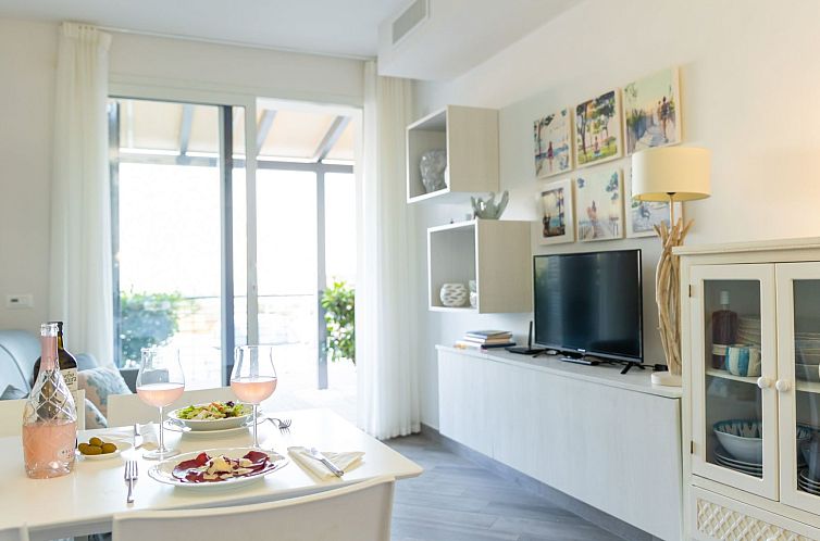 Appartement Perla Abernathy - Haus mit Pool und Garten