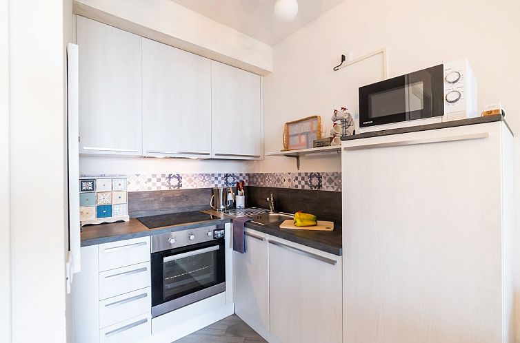 Appartement Perla Abernathy - Haus mit Pool und Garten