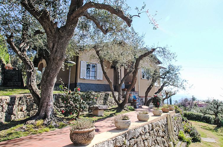 Guest house 0903705 - Holiday property Liguria - Vakantiehuis Villa Sara