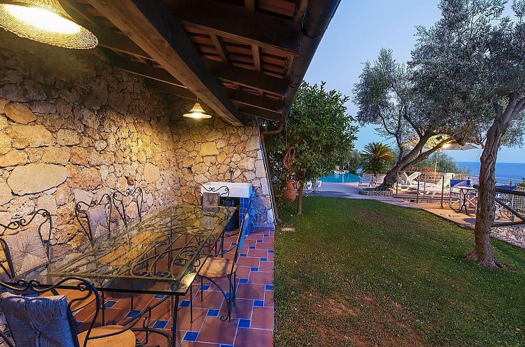 Appartement Einzimmerwohnung mit Panoramablick im Erdgeschos
