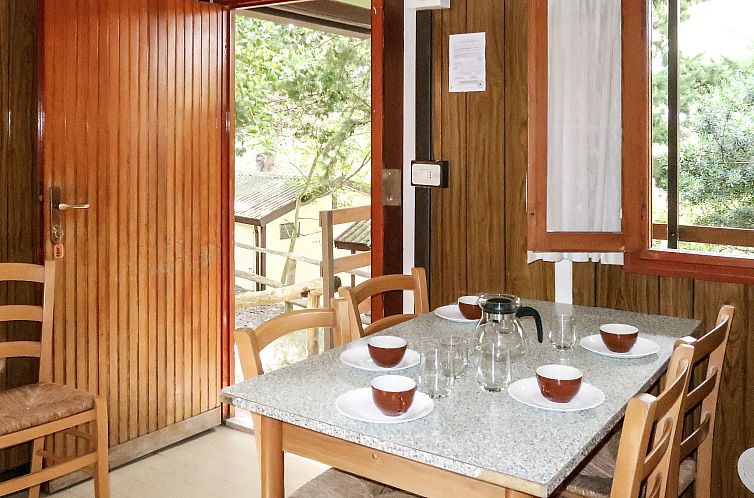 Vakantiehuis Bungalow A (AEG400)