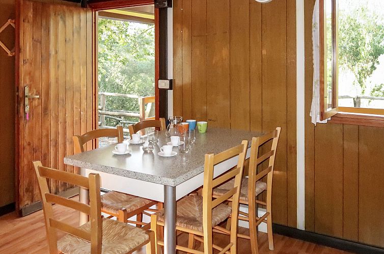 Vakantiehuis Bungalow B (AEG401)