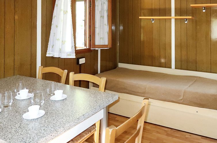 Vakantiehuis Bungalow B (AEG401)
