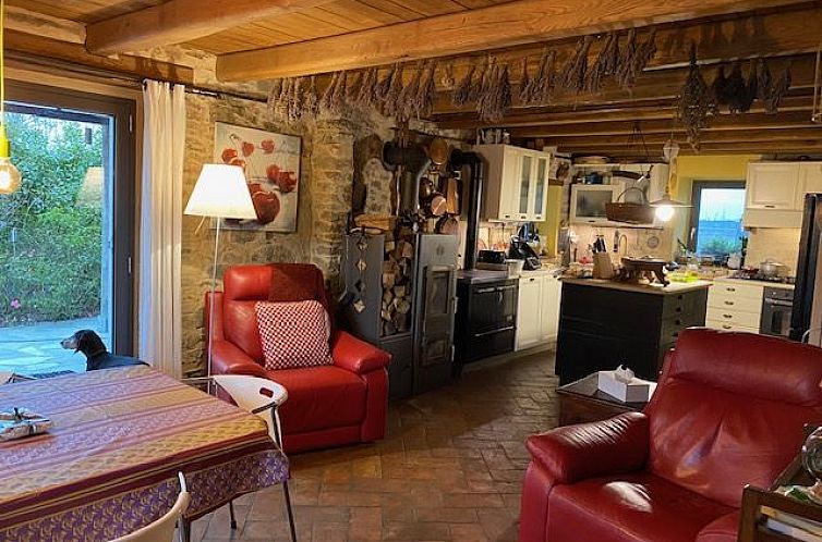 Vrijstaande woning in Mioglia