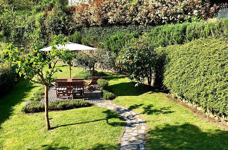 Guest house 0905106 - Apartment Liguria - Appartement Wohnung mit privatem Garten in Villa