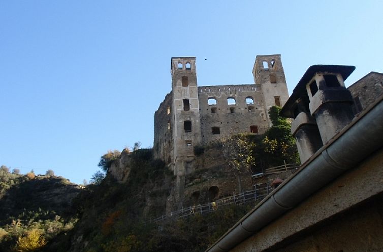 Vrijstaande woning in Dolceacqua