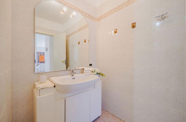 Vakantiehuis Lucerna Due