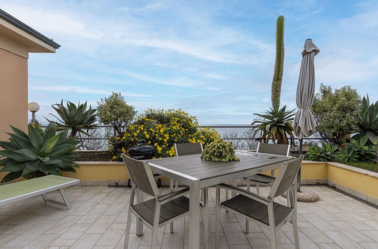 Vakantiehuis Terrazzo sul Mare