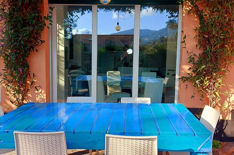 Appartement Sehr moderne Wohnung mit schönem Garten