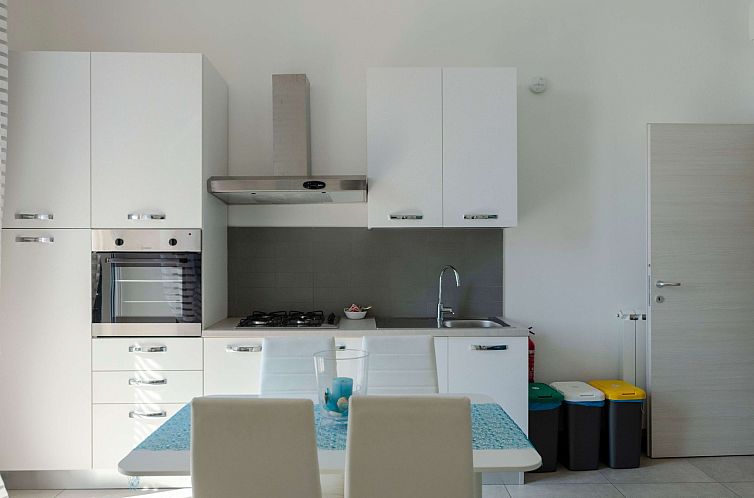 Appartement Wohnung mit Meerblick und privater Garage