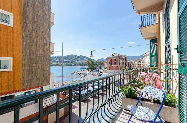 Appartement Charmante Wohnung mit Meerblick und Garage