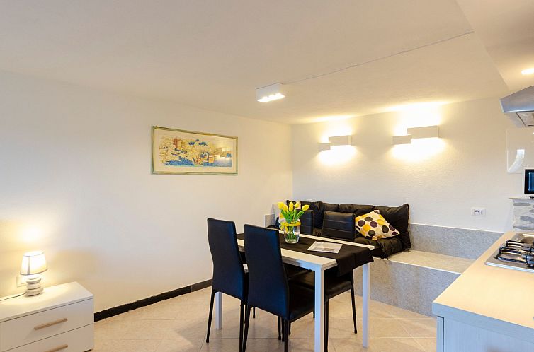 Appartement Einzimmerwohnung mit Terrasse und Blick auf den 