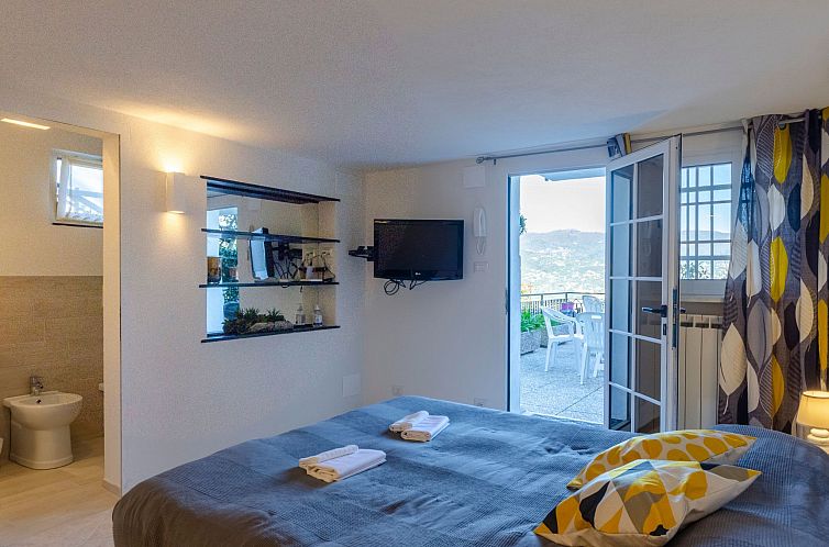 Appartement Einzimmerwohnung mit Terrasse und Blick auf den 