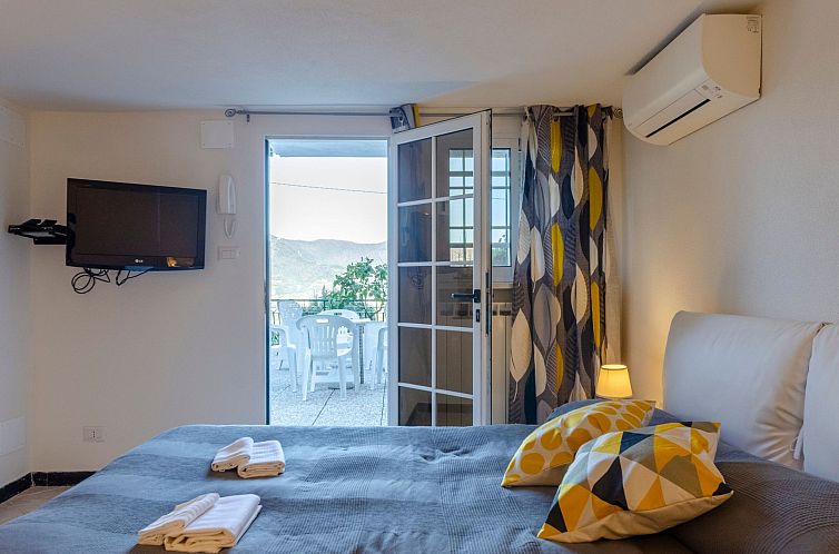 Appartement Einzimmerwohnung mit Terrasse und Blick auf den 