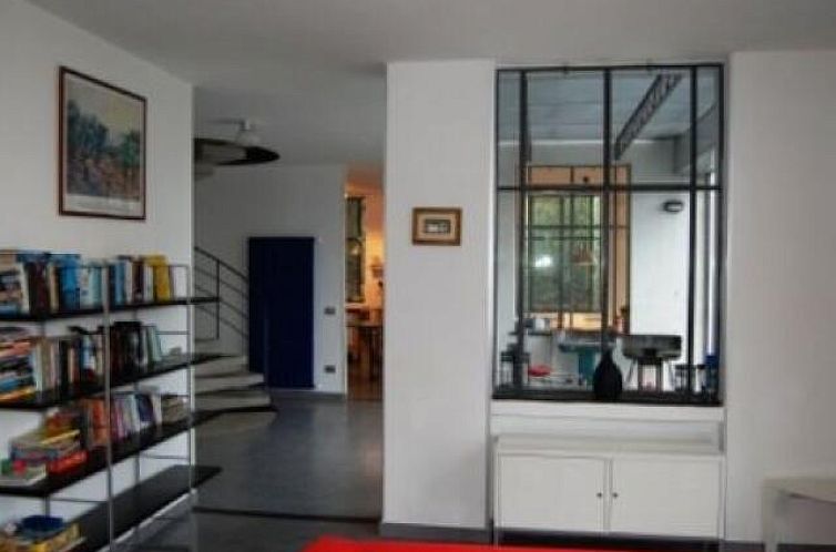 Vrijstaande woning in Diano San Pietro