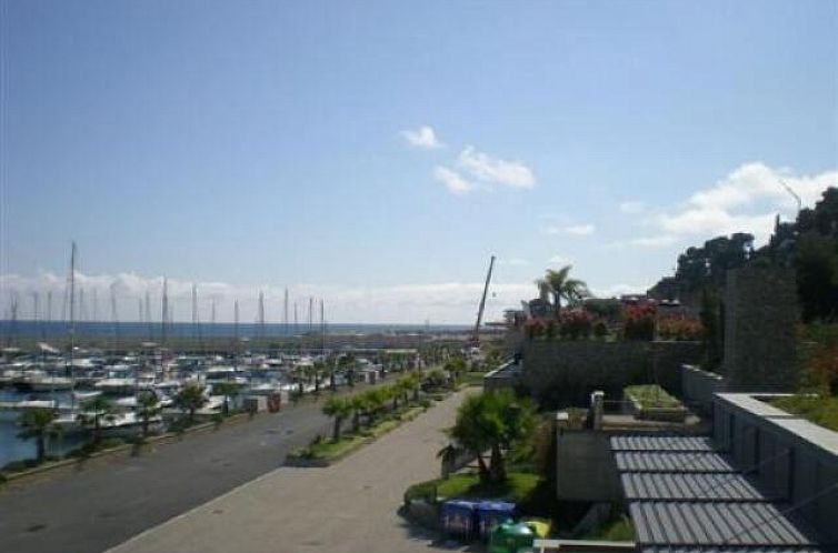 Vrijstaande woning in San Lorenzo al Mare