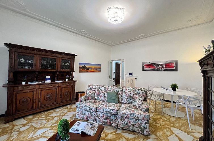 Guest house 0909426 - Apartment Liguria - Appartement 'La Superba' mit Balkon