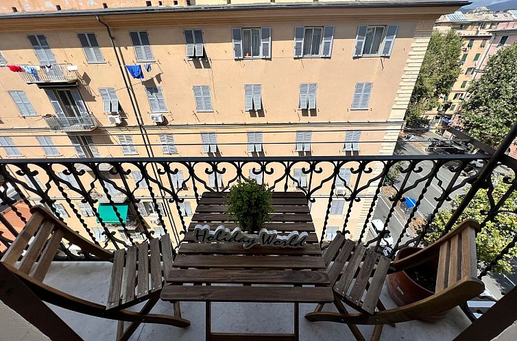 Appartement 'La Superba' mit Balkon