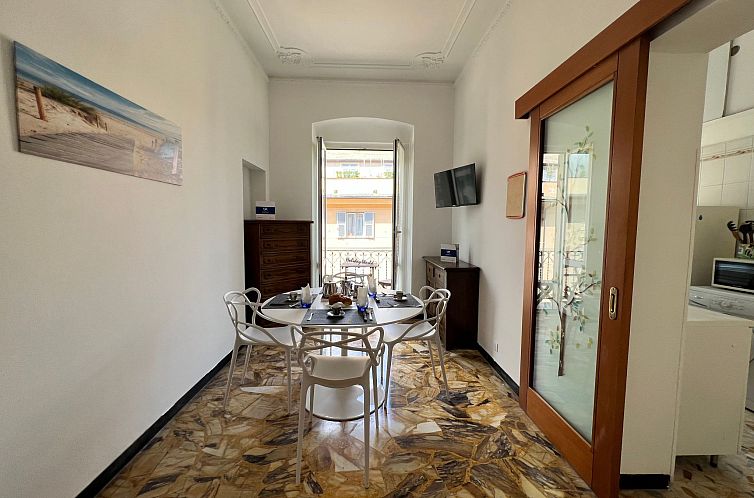 Appartement 'La Superba' mit Balkon