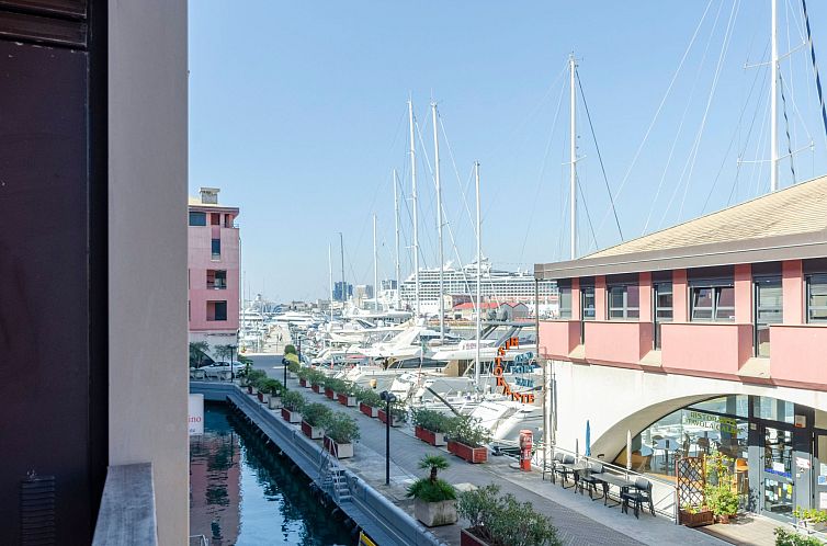 Appartement Dock of the Bay Genova, 2b 1b, 2 garage e balcon