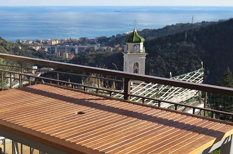 Appartement in Varazze mit Garten und Parkplatz