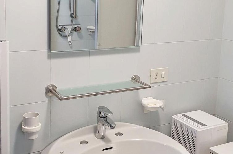 Appartement in Varazze mit Garten und Parkplatz