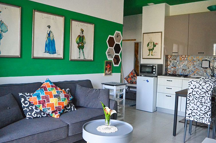 Appartement mit privatem Garten, Meerblick und Gemeinschafts
